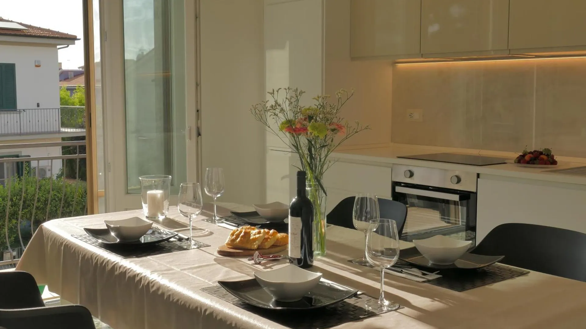Holiday Vibes Piza Apartament