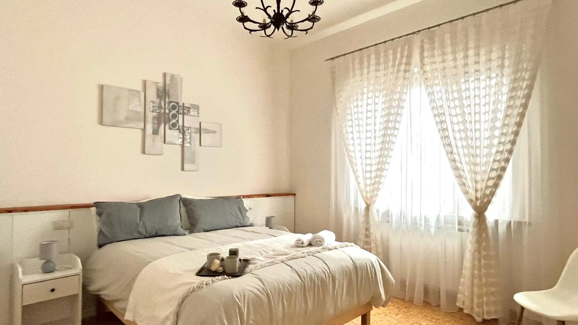 Holiday Vibes Piza Apartament